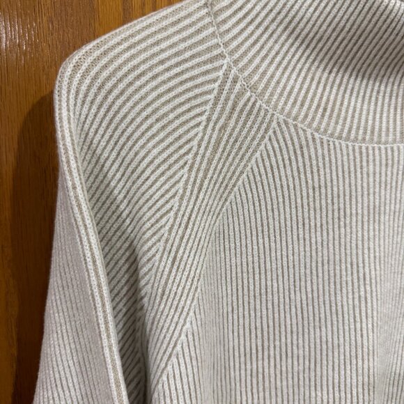 cyrus ribbed mock neck sweater in light tan size L like new - Picture 2 of 6